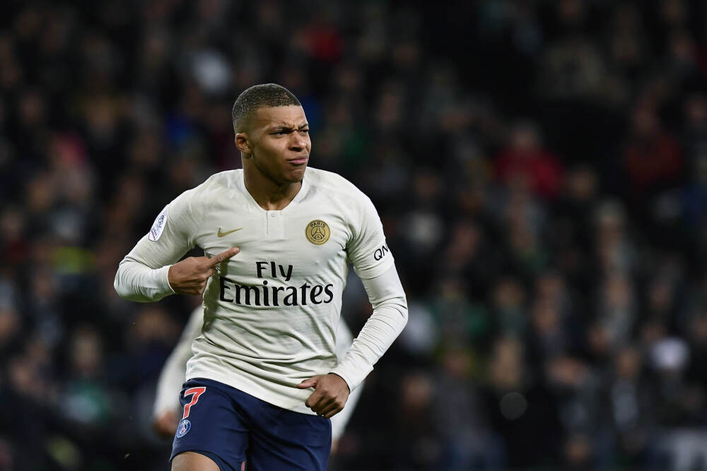 国潮崛起：传统文化与现代潮流的双向奔赴